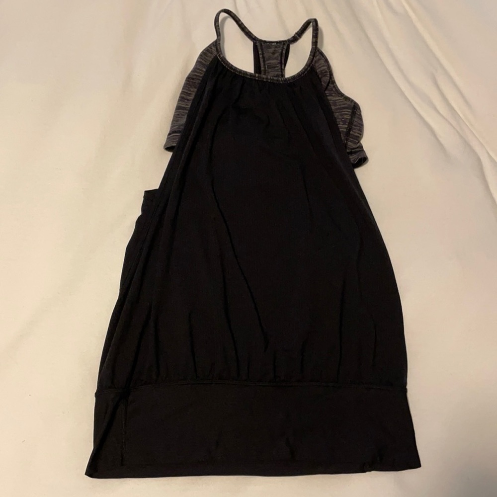 Lululemon no limits tank. SIZE 6